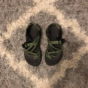 Women’s size 7 chacos